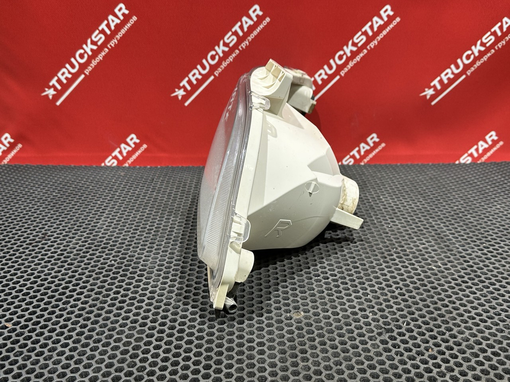 Фара противотуманная правая 2019г