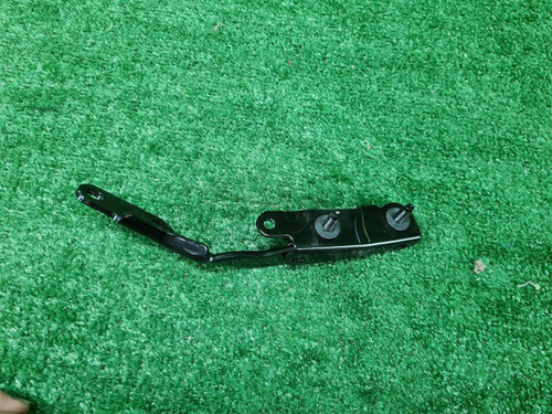 Петля крышки багажника правая Nissan X-Trail T32 (2013-2022)