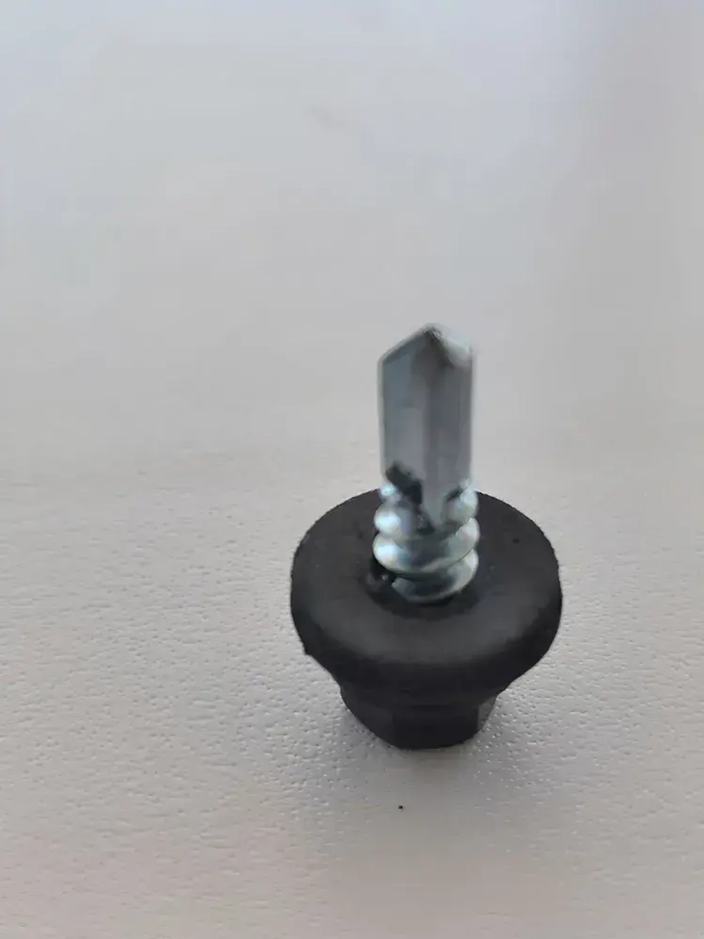 Саморез 5.5 x 19 мм 100 шт. 0.385 кг.