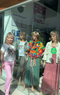 Австрийские летние розовые брюки