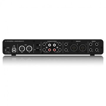 Behringer UMC404HD