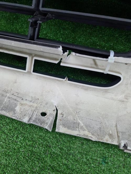 Бампер передний Ford Focus 3 (2011-2015)