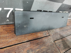 Накладка переднего бампера Площадка гос. номера Geely Coolray 19-нв Б/У Оригинал 8889631263