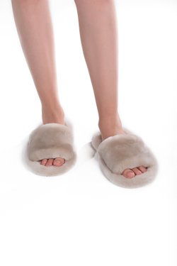 Женские открытые меховые домашние тапочки