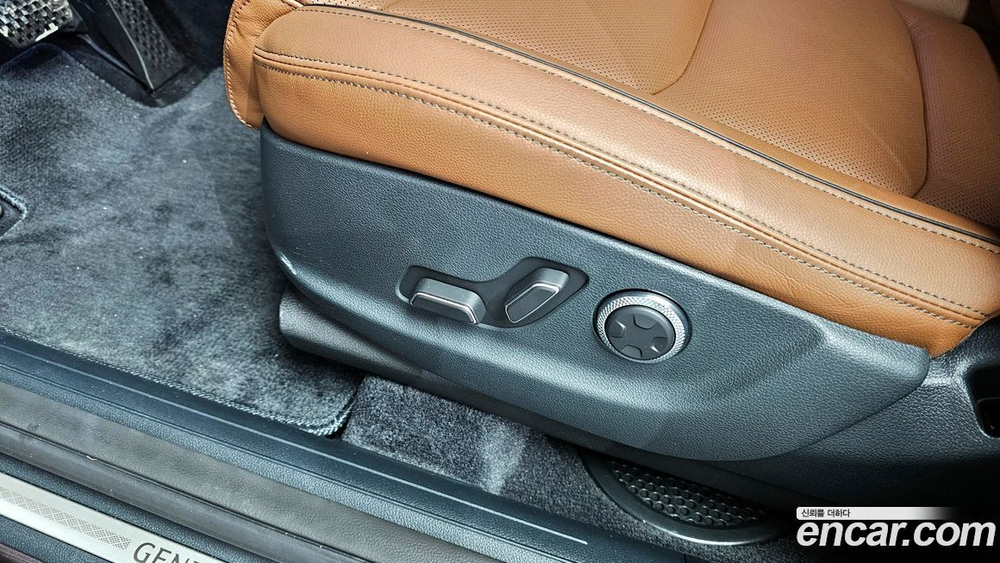 Genesis GV70 2.5T Бензин AWD (05.2023)