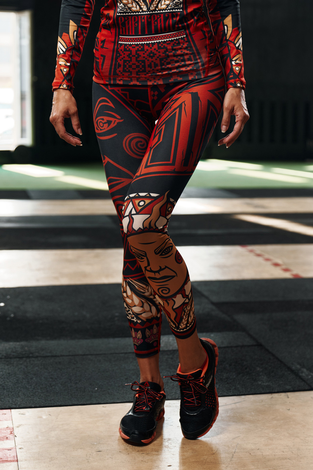 Компрессионные штаны Варгградъ женские "Солнце за нас"