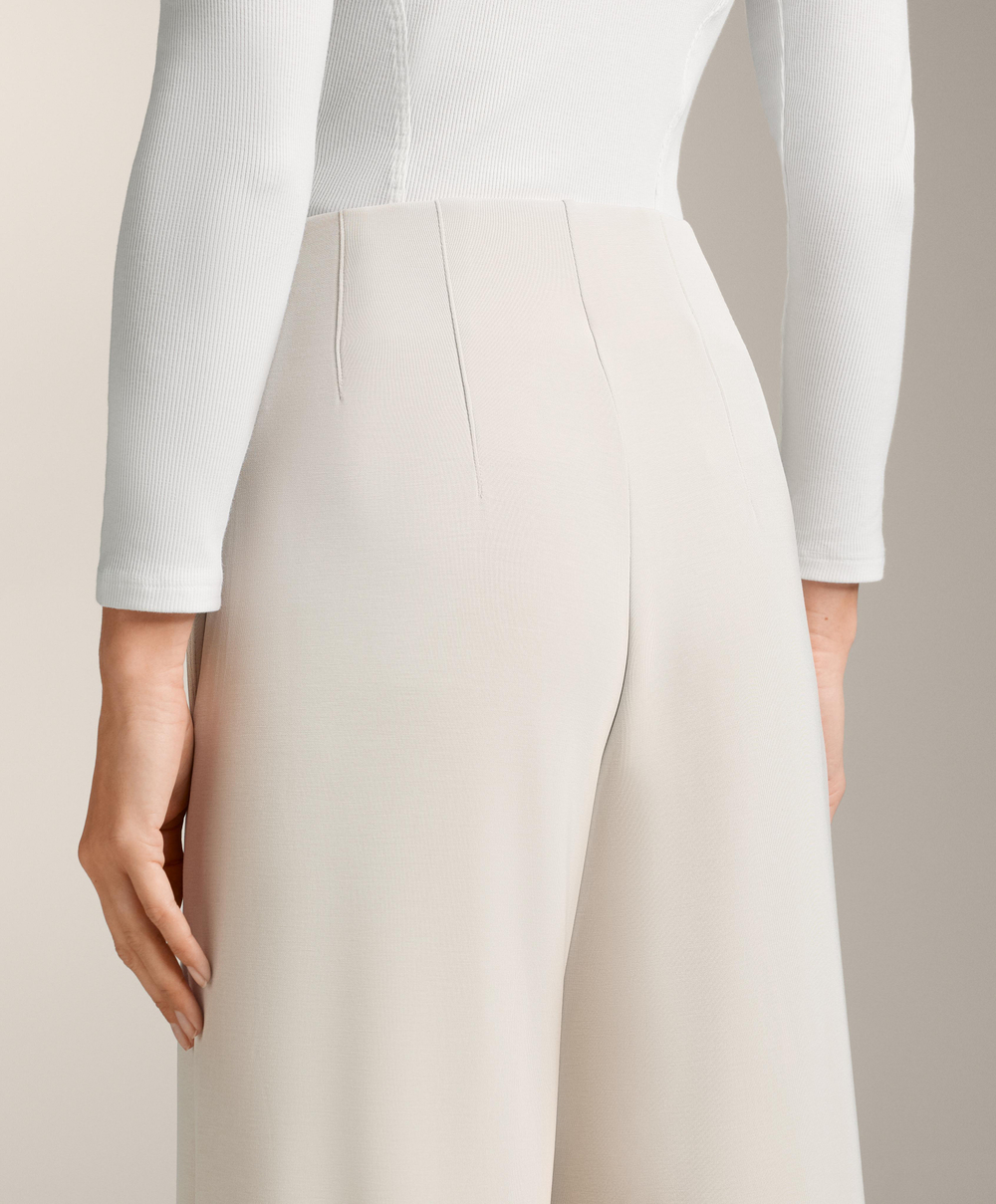 OYSHO Брюки прямого кроя из мягкого со складками, норка