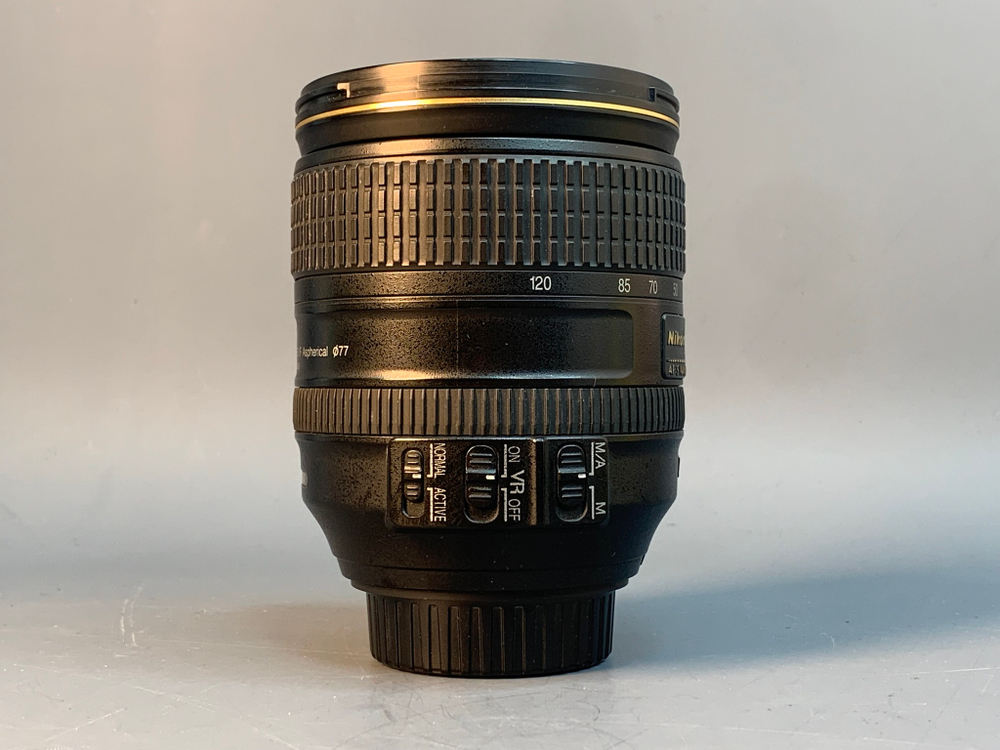 Nikon 24-120mm 4G ED царапина на линзе