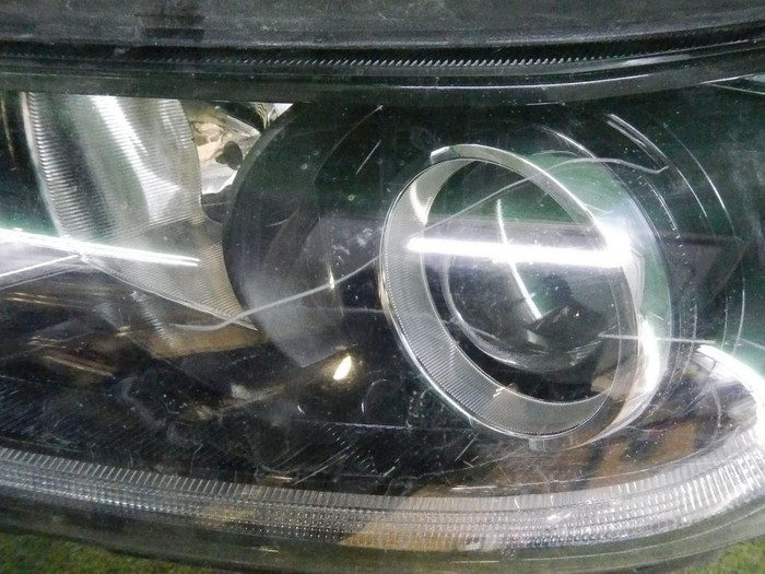 Битая Фара левая Hyundai Elantra 6 AD (2015-2019) ксенон