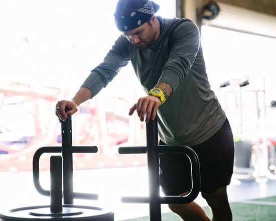 Наручные часы Casio G-SHOCK GBA-800-9AER с шагомером