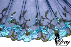 05-104 Вышивка на эл. сетке 20 см, т.синий/голубой (правая)