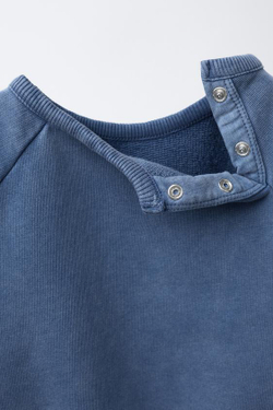 ZARA ТОЛСТОВКА С ЭФФЕКТОМ ПОТЕРТОСТИ, СИНИЙ