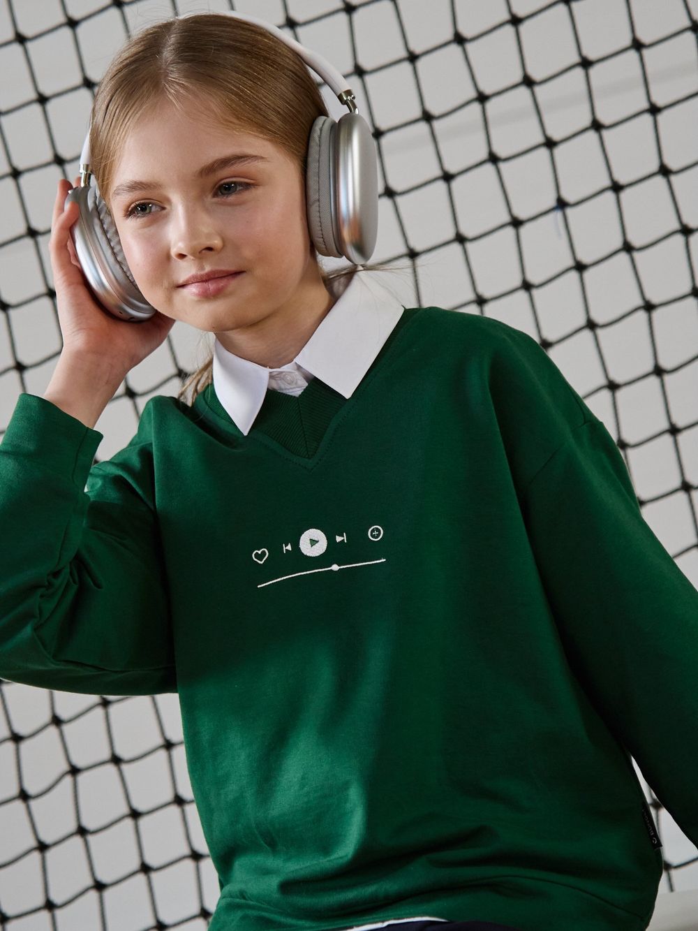 Свитшот облегченный "Не школа" с вышивкой 7+