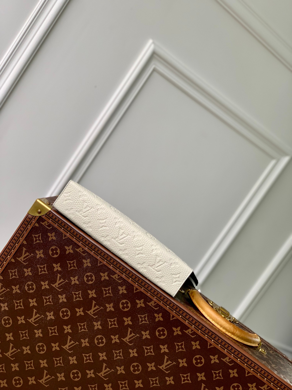 Louis Vuitton Pochette Voyage MM