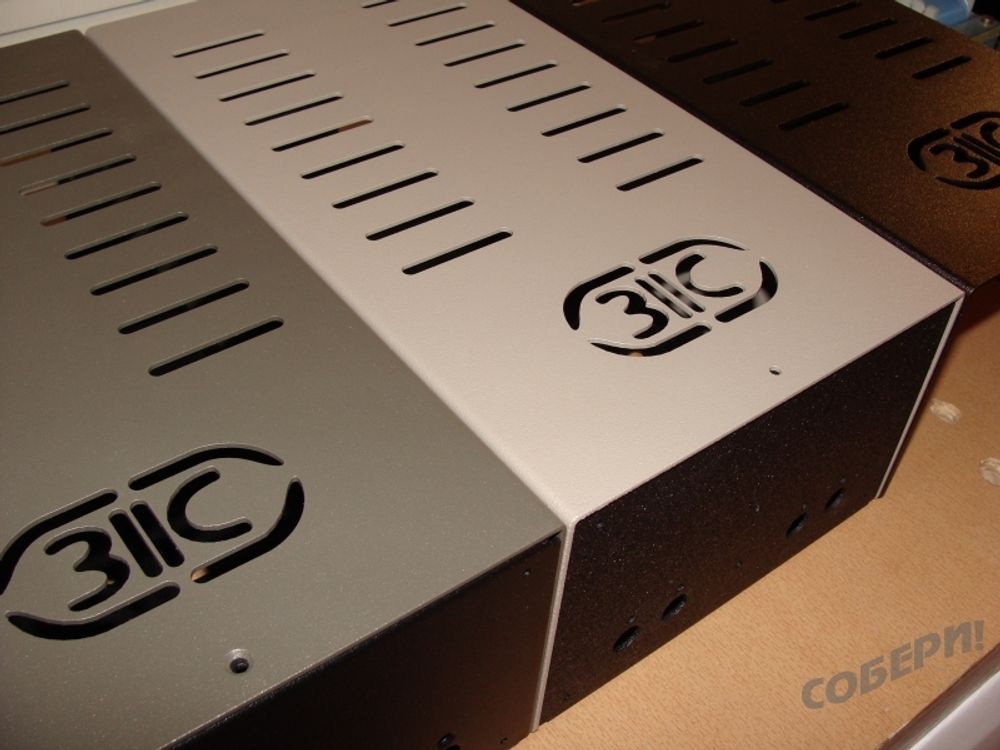 Корпус 300 х 165 х В105 мм для фонокорректора