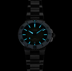 Oris Aquis Date Taste Of Summer 01 733 7787 4137-07 8 22 04PEB