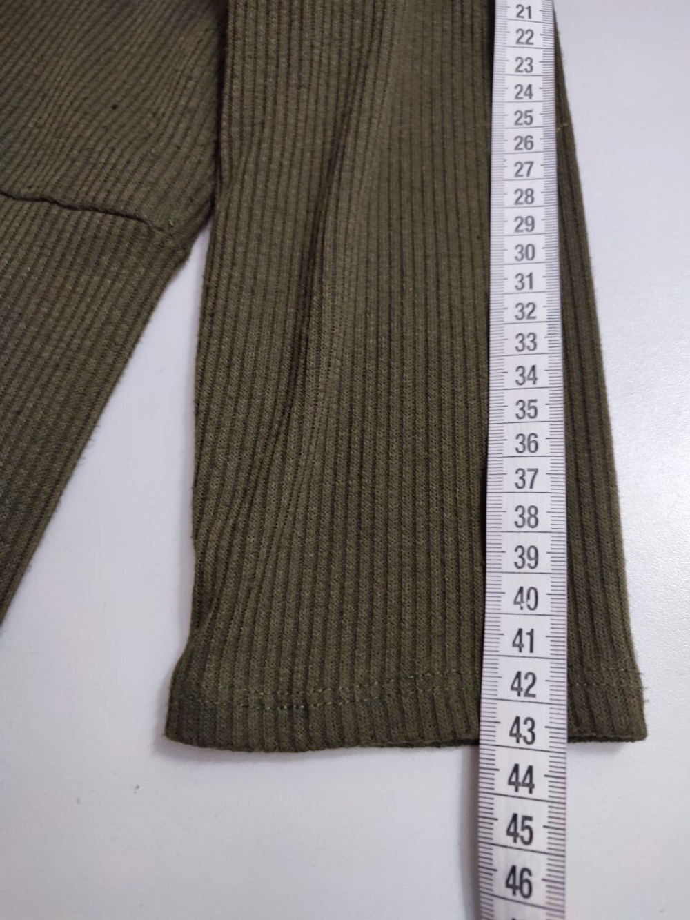 Платье лаконичное 46 размер