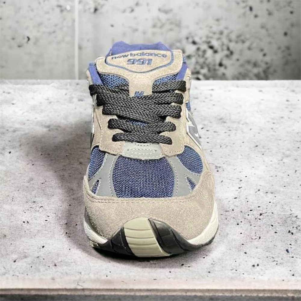 New Balance 991 • Brown Blue