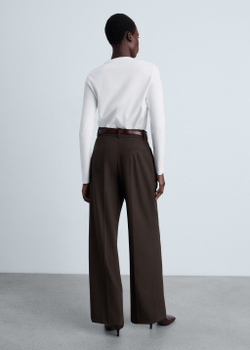 Тонкая футболка с круглой горловиной