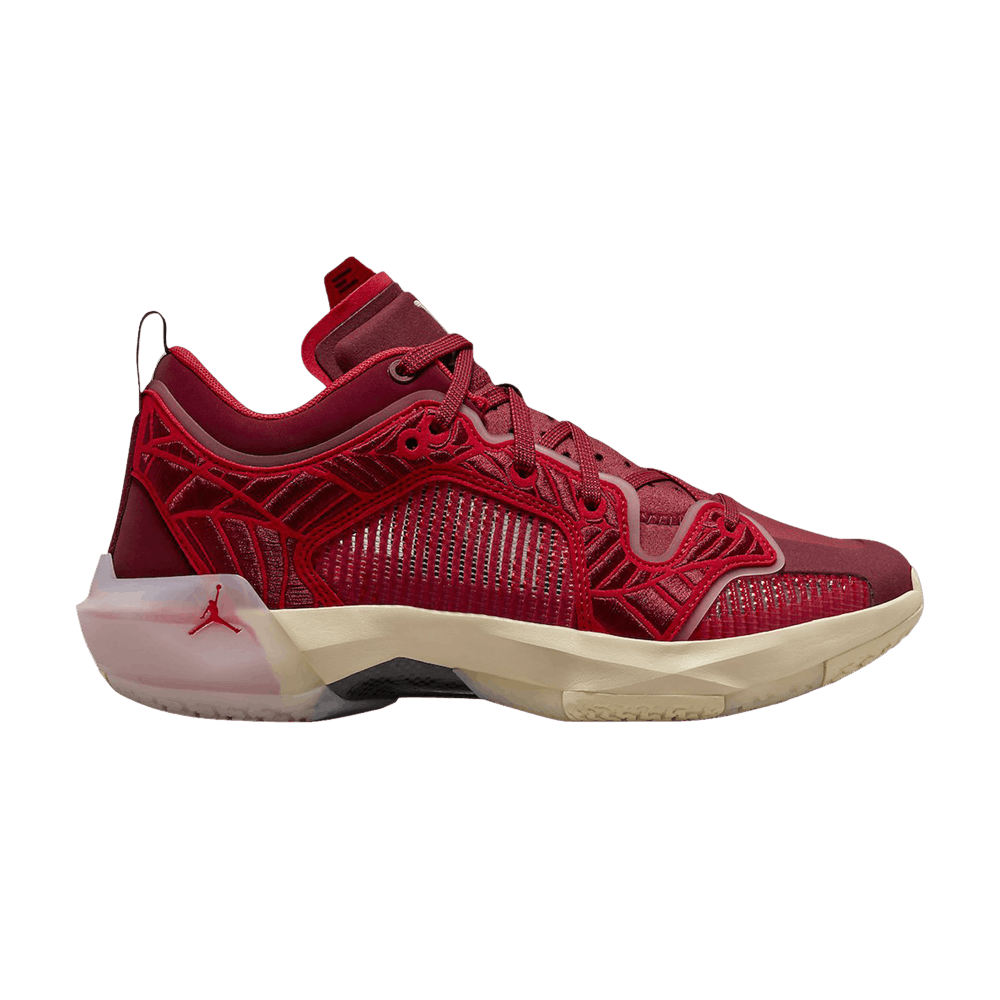 Кроссовки Jordan Air Jordan 37 Low "Team Red" (Женская размерная сетка)