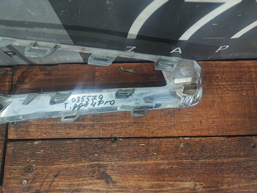 Молдинг переднего бампера левый Chery Tiggo 4 Pro 20-нв Б/У Оригинал 602001265AA