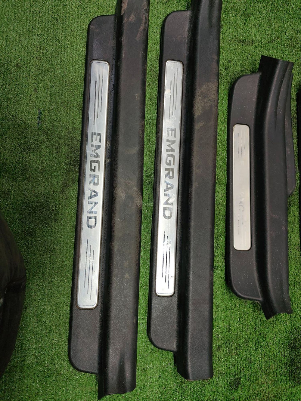 Накладки порогов комплект Geely Emgrand EC7 2014 с пробегом
