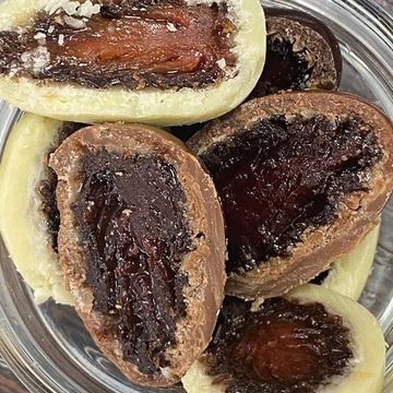 Сосновая шишка в белом шоколаде, 100 г