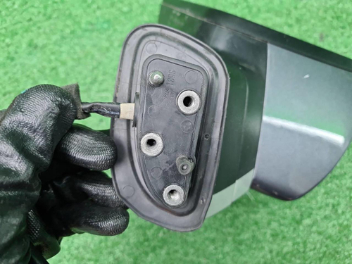 Зеркало левое Москвич 3 (2022-н.в.) 6 контактов