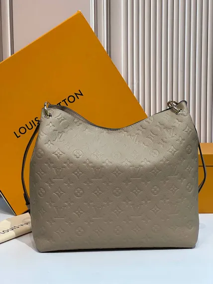 Сумка Louis Vuitton Hobo Metis