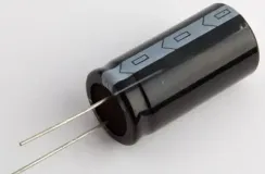Конденсатор электролитический 4700мкФ 63в 105°С CD263 / 22х41 / Elzet