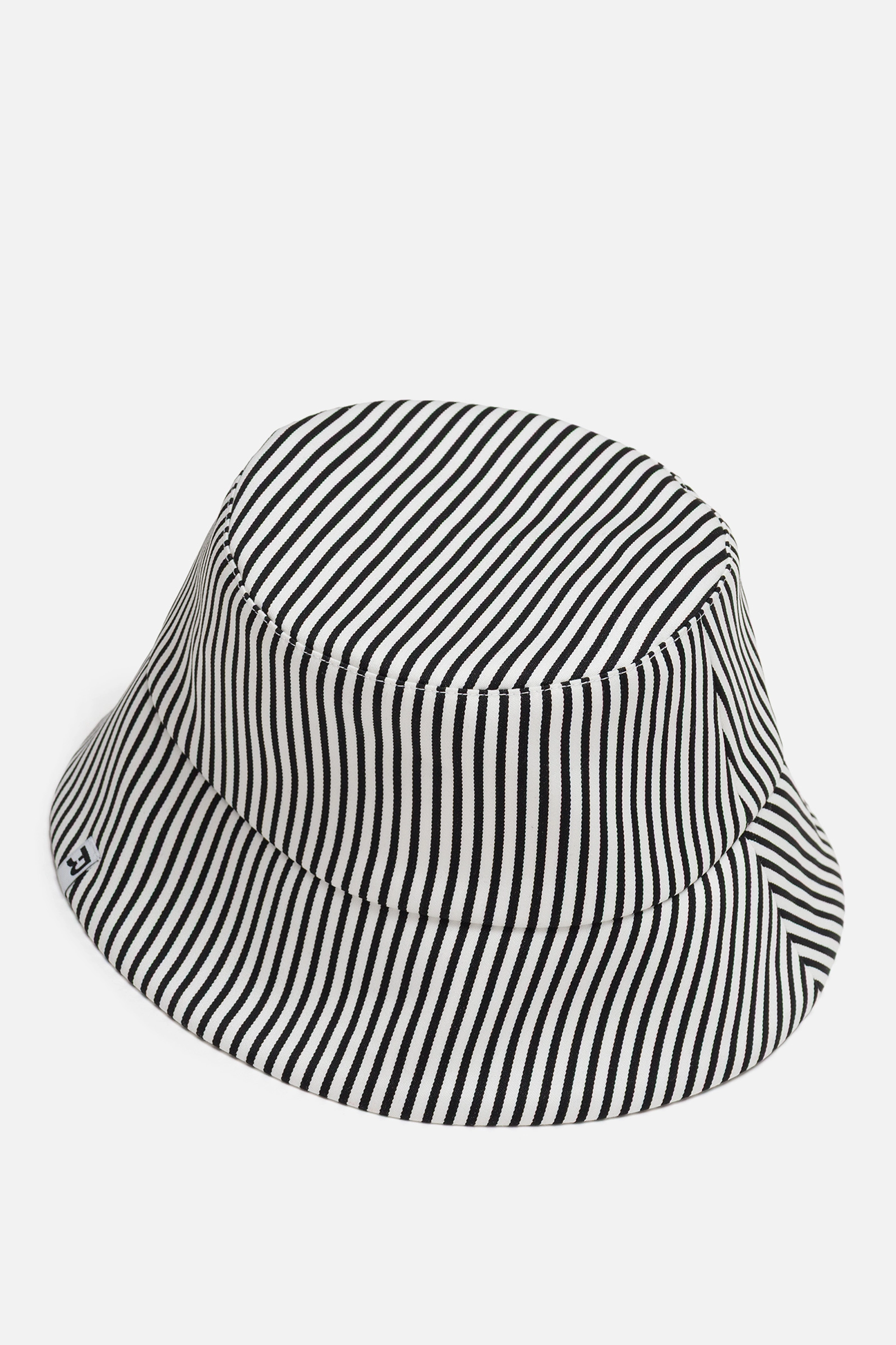 Панама в полоску