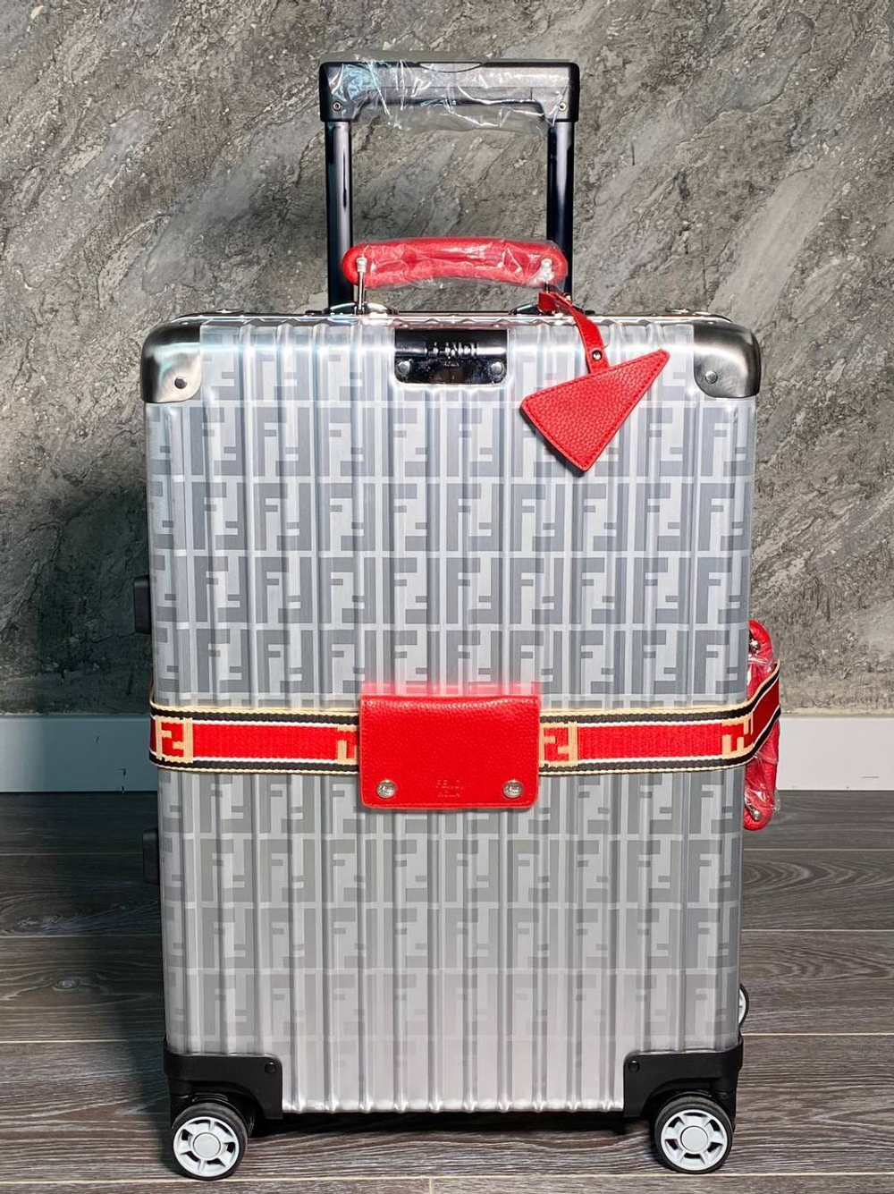 Чемодан Fendi, арт. 479884553