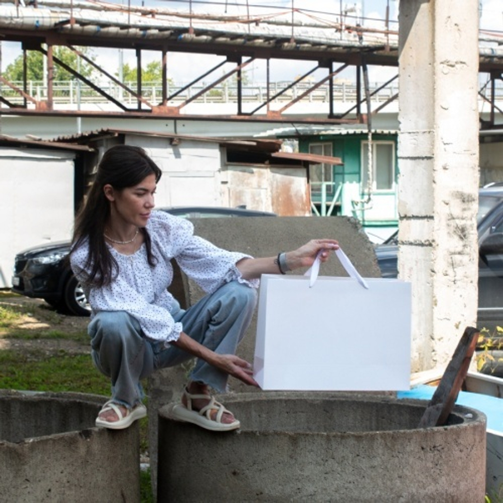 Пакет 47x34x16, белый, лента, картон VIP