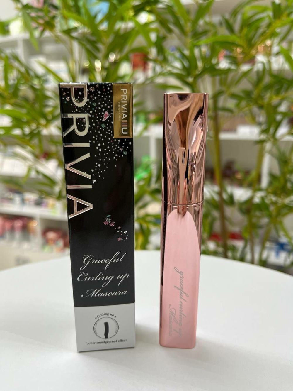 Тушь для ресниц подкручивающая Privia Graceful Curling Up Mascara, изгиб, черная, 10мл