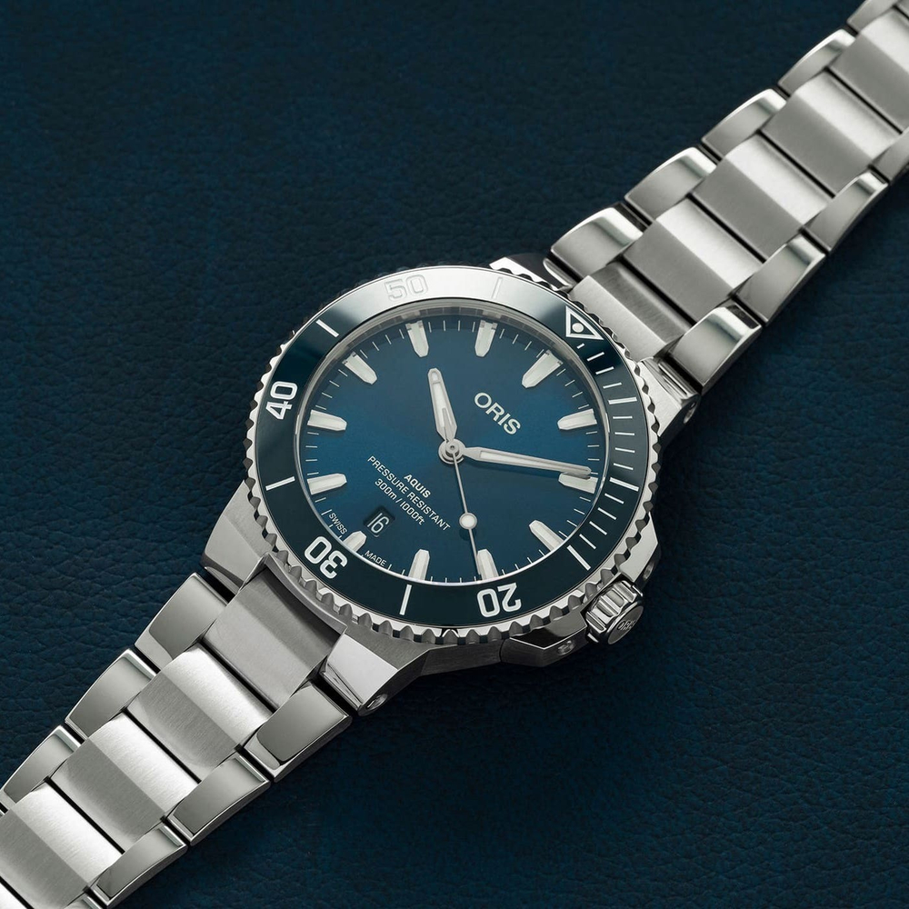 Oris Aquis Date 01 733 7787 4135-07 8 22 04PEB