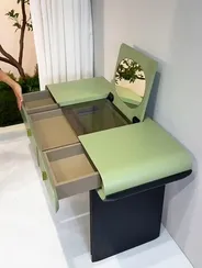 Туалетный столик с зеркалом и ящиками 4834