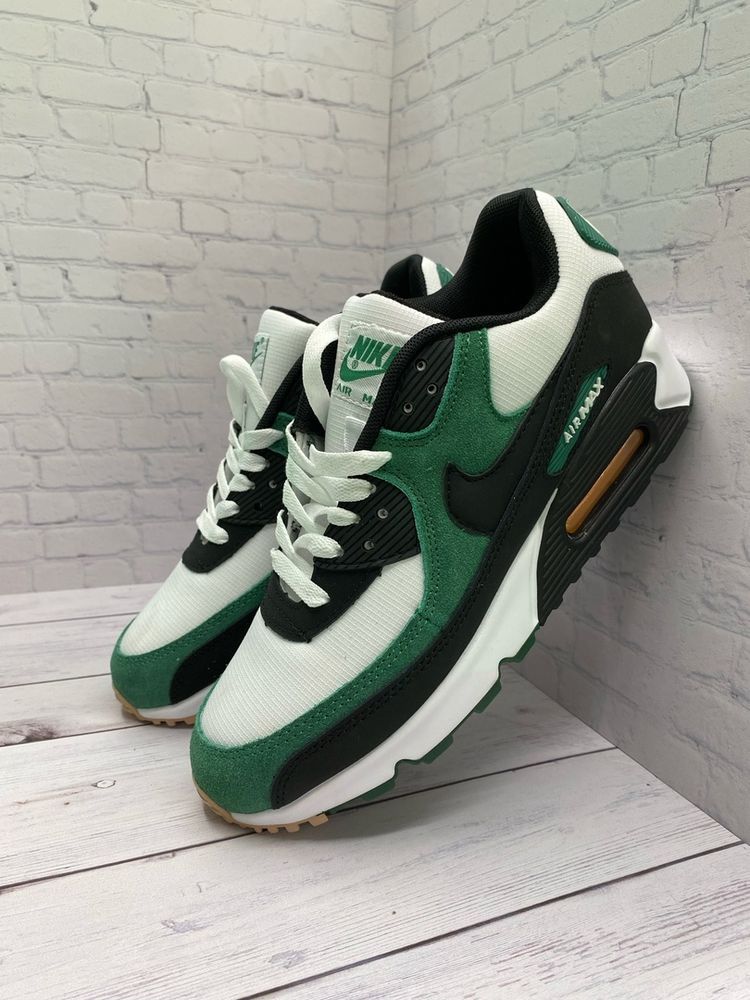 Nike 90