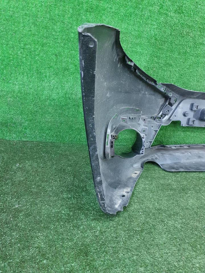 Бампер передний Lada Granta (2018-н.в.)