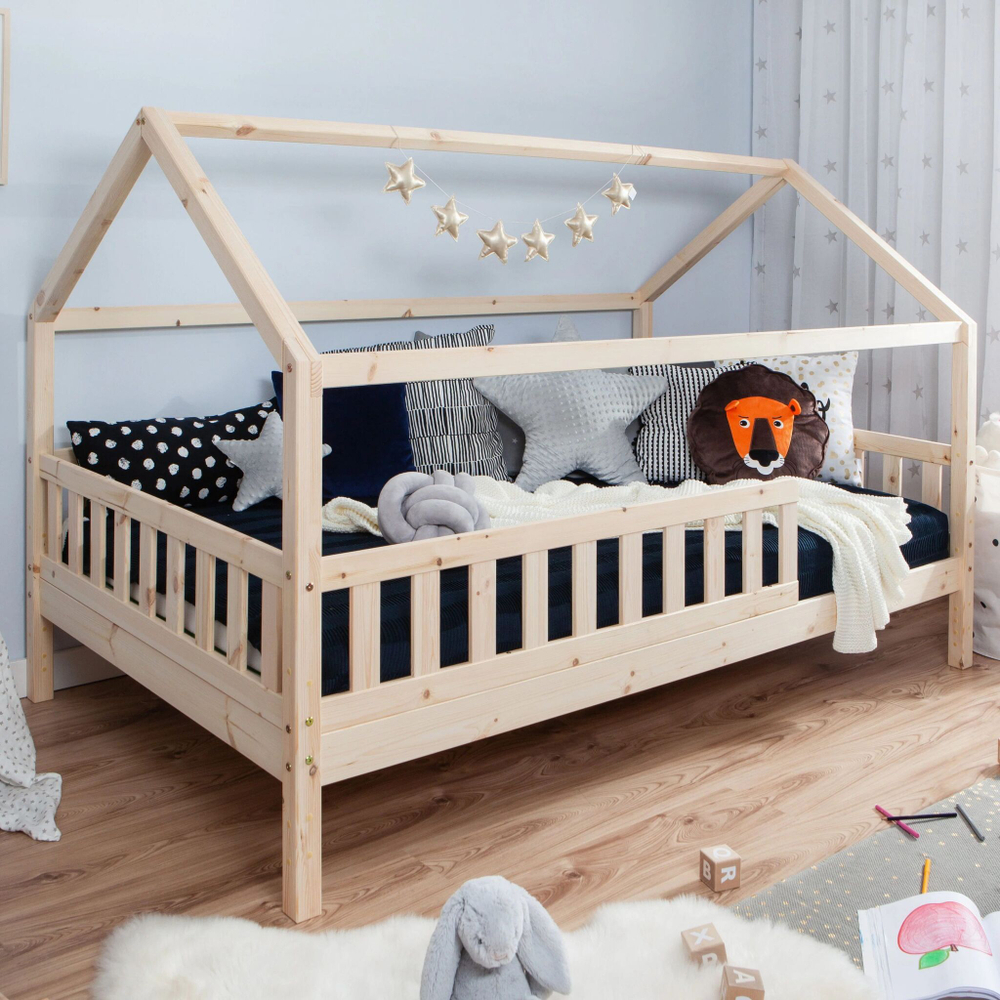 Одноярусная кровать Домик 90x200 см из сосны без отделки