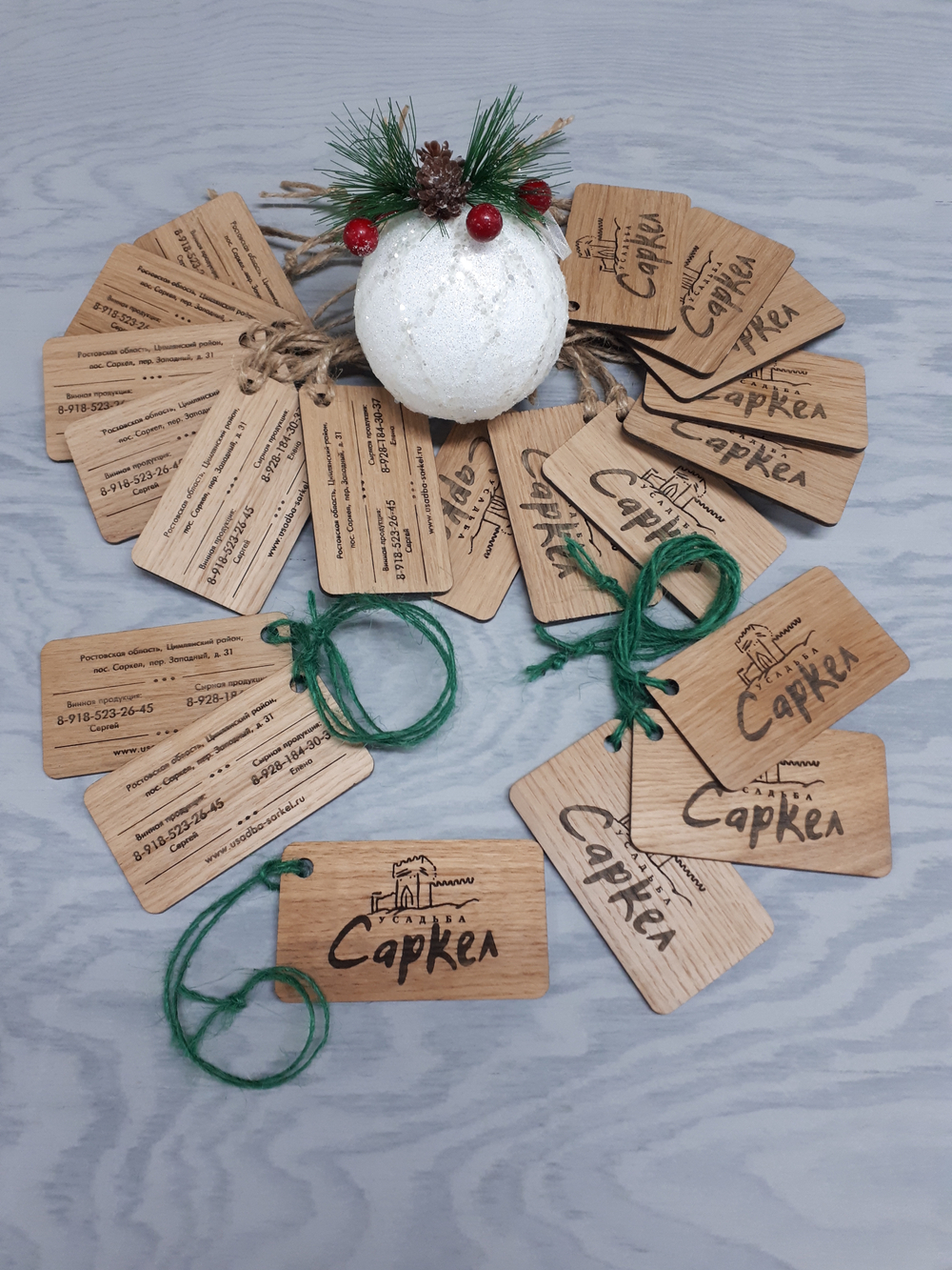 Визитки деревянные, из массива дуба