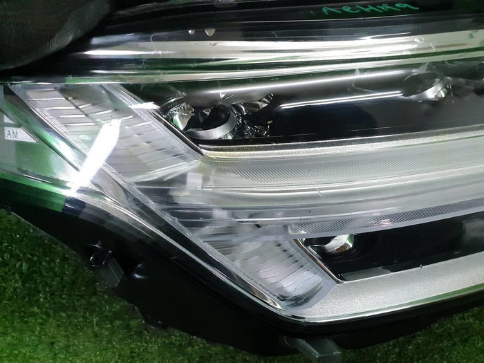 Фара правая Volvo XC90 2 (2014-2019) Full LED (В пленке)
