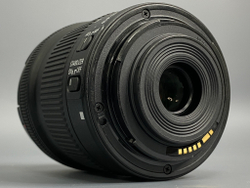 Canon EF-S 10-18mm 4.5-5.6 IS STM