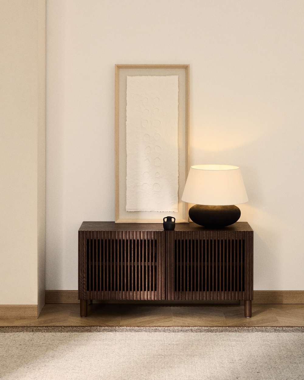 Тумба для обуви Beyla из ясеня с отделкой под орех