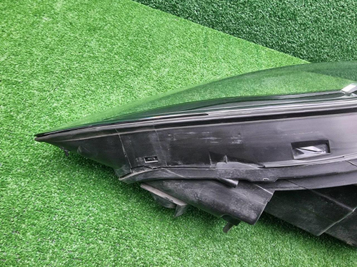 Фара правая Porsche Cayenne 3 (2017-2023) LED