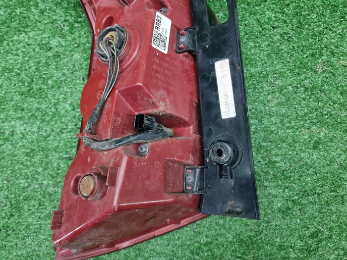 Фонарь правый Hyundai Palisade (2018-2022)