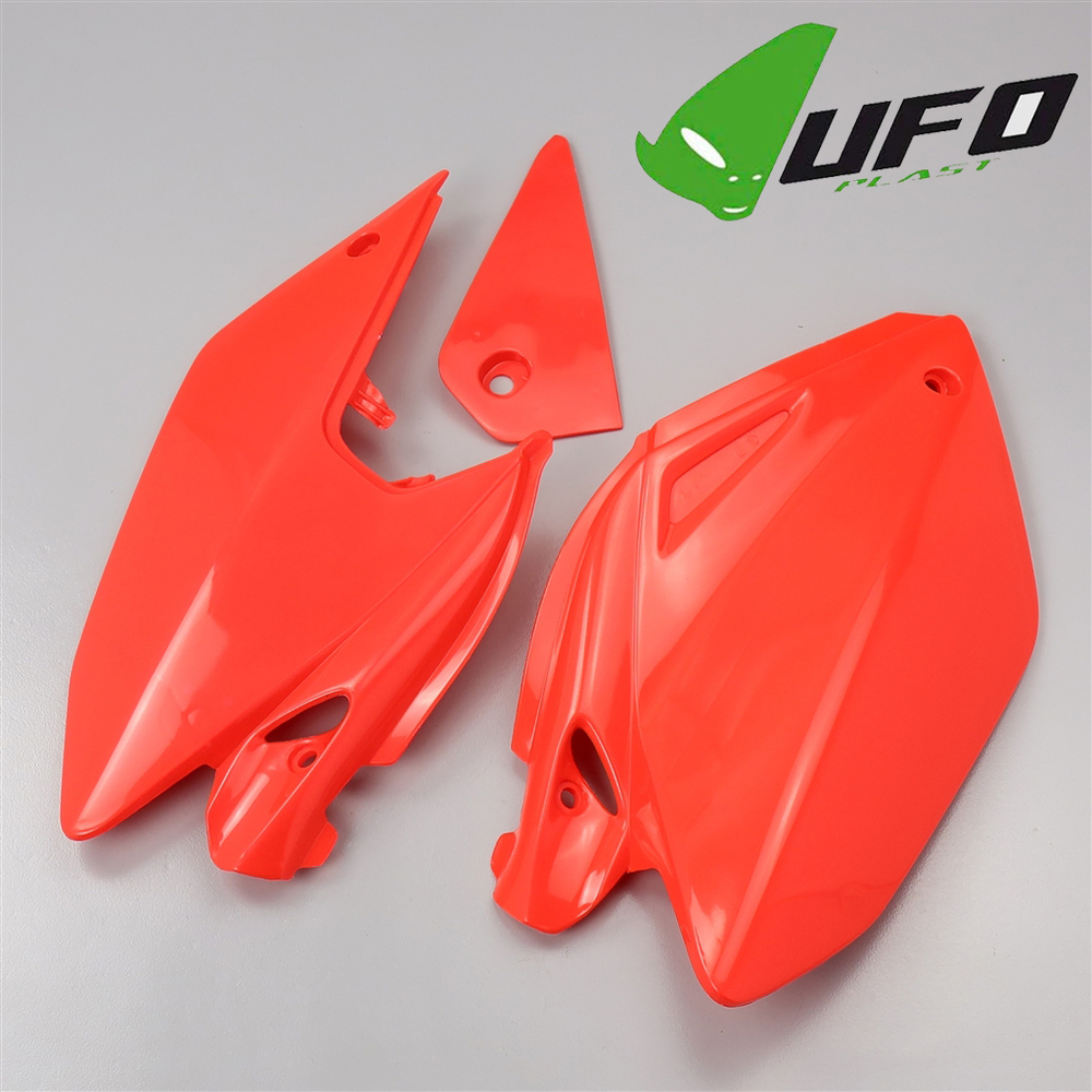 Пластик боковой задний UFO красный Honda CRF250X 04-17