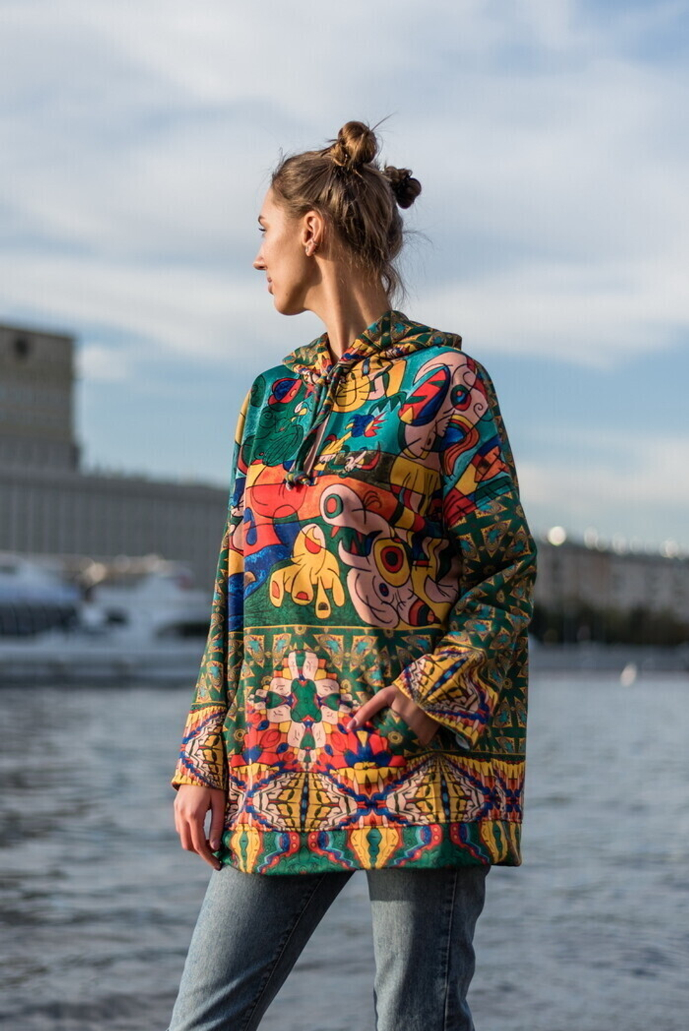 Худи "Миро зелёный", по мотивам живописи Жоана Миро