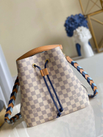 Louis Vuitton NeoNoe MM