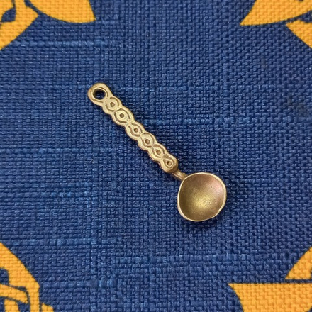 Подвеска. Ложечка Русь, 11-13 в.