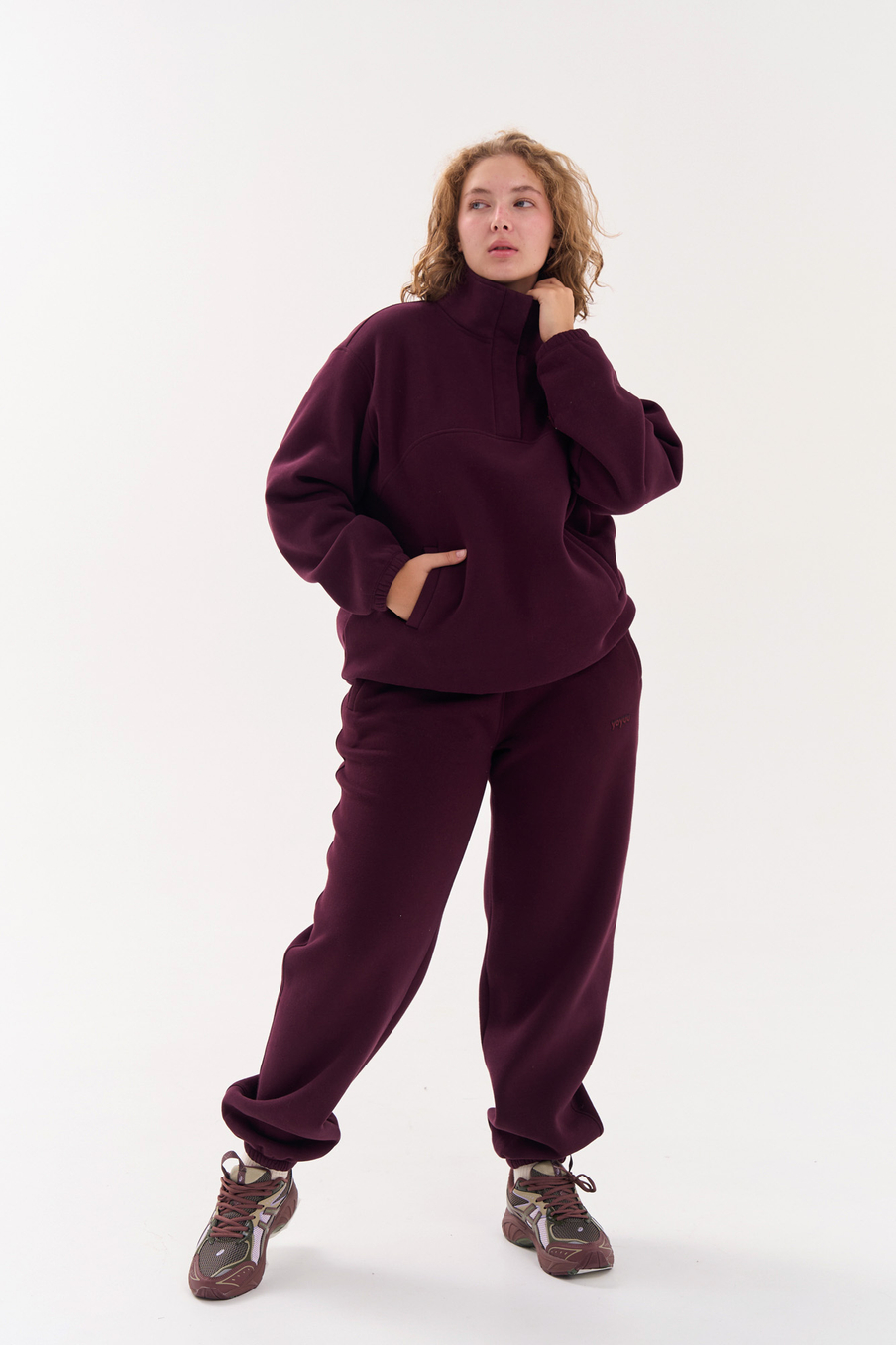 Худи из футера с начесом в винном цвете